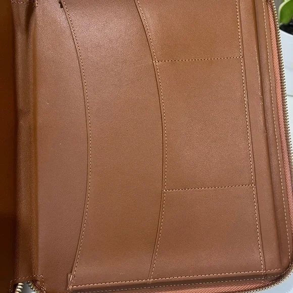 MCM COGNAC ORGANIZER - Picture 5 of 13